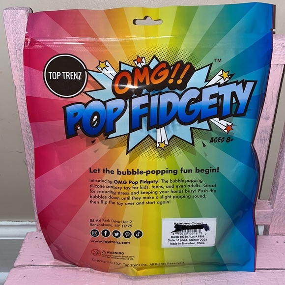 Rainbow 🌈 Rainbow Pop It’s Fidget Top - Picture 6 of 6